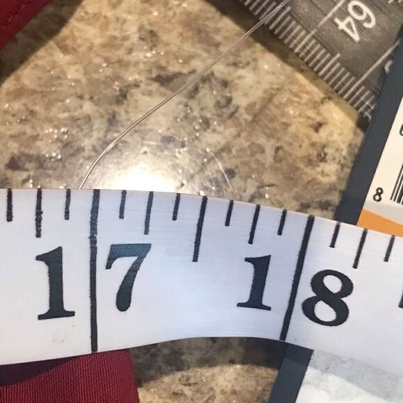 Rachael Ray Marcia Crop Top Black Cherry Size Small - Picture 11 of 12